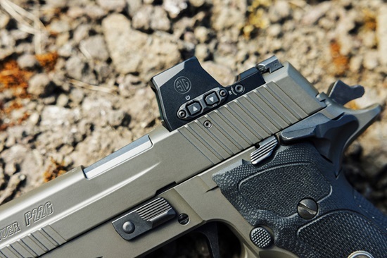 Reflex Sight on Handgun
